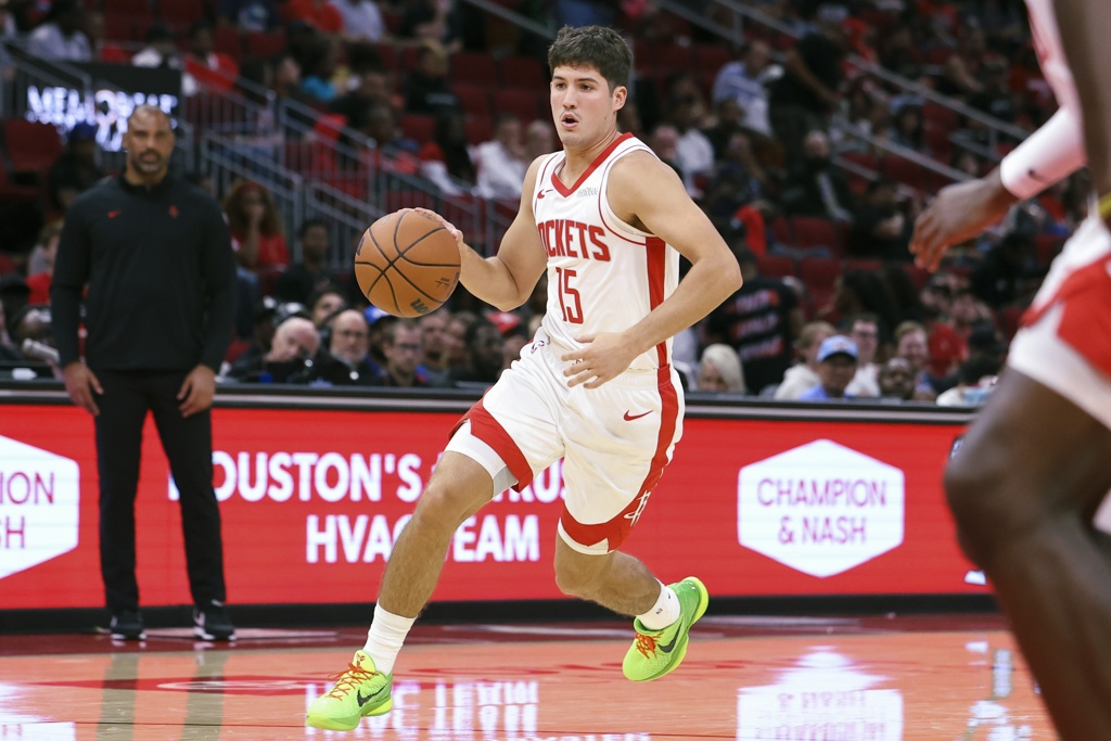 谢泼德谈对手防守策略转变：感觉他们有点想让我远离三分线